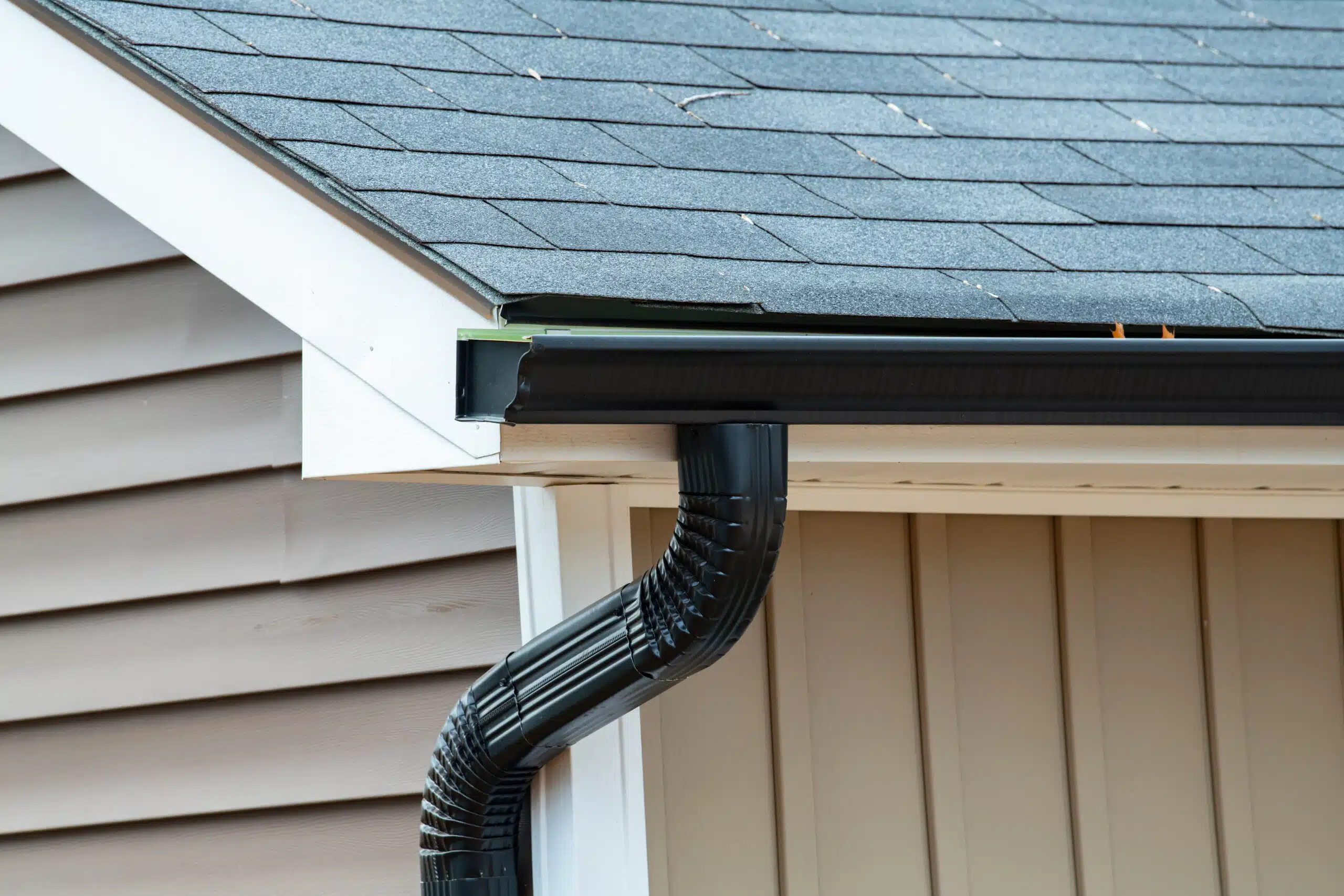 aluminum gutter installation